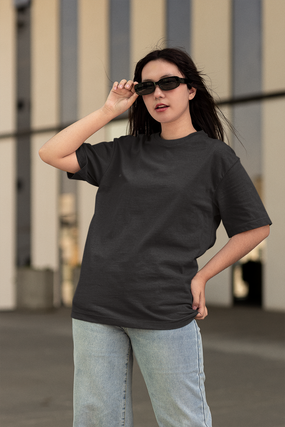 Gravitee Obsidian Night black Oversized T-Shirt for Women – Earth Anchors Collection | Gravitee Atelier
